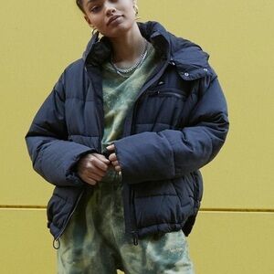 Urban Outfitters iet frans black hooded puffer